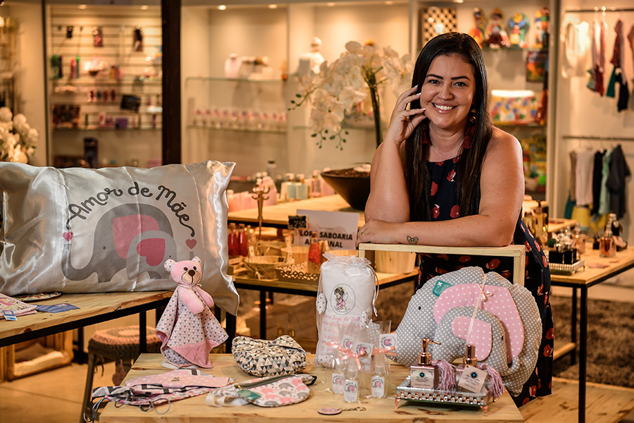 Márcia Machado idealizadora do Espaço Colaborativo Amor de Mãe para mães empreendedoras - Revista Shopping Centers